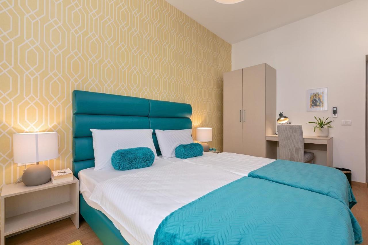 Preziosa Hotel Pula Buitenkant foto