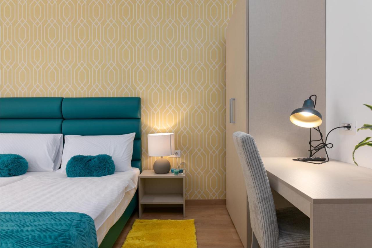 Preziosa Hotel Pula Buitenkant foto